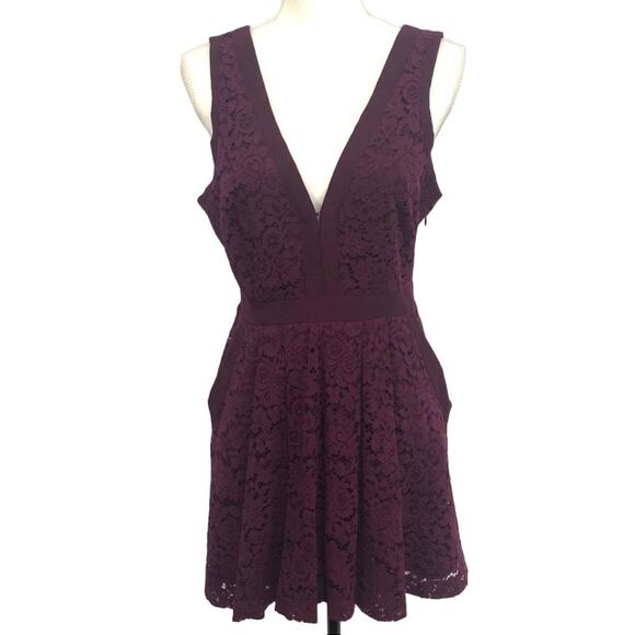 Free People Dresses & Skirts - Free People Lovely In Love Lace Mini Dress Flirty Burgundy Berry Women's Size M